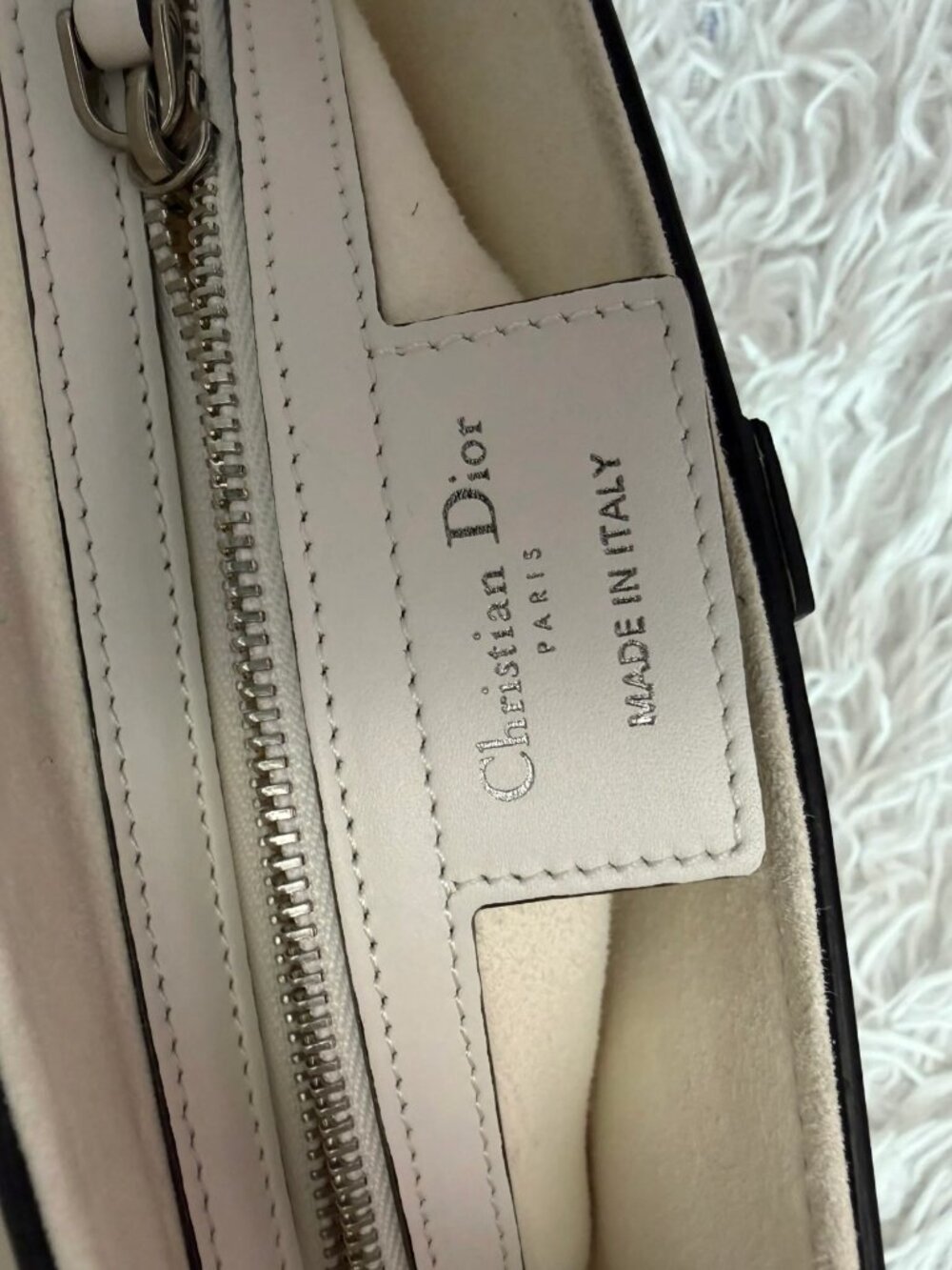 Christian Dior White Calfskin Saddle Bag - Picture 5 of 12